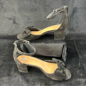 Dress Barn Black Faux Suede Ankle Strap Block Heels Peep Toe Bow Women's 9